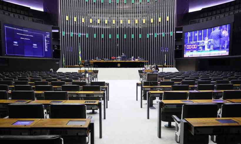 Câmara aprova indenização a trabalhadores da saúde incapacitados pela COVID-19